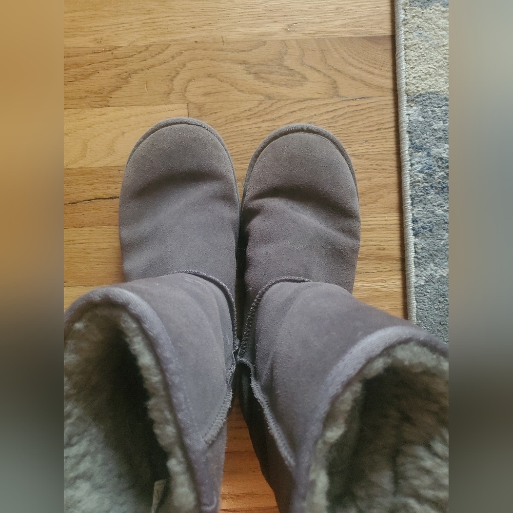 Ugg Koolaburra Grey Size 9